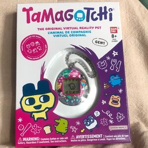 NIB ~ Tamagotchi Gen1 Virtual Pet Keychain.